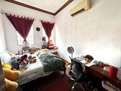 Flora Road (D17), Terrace #551933191